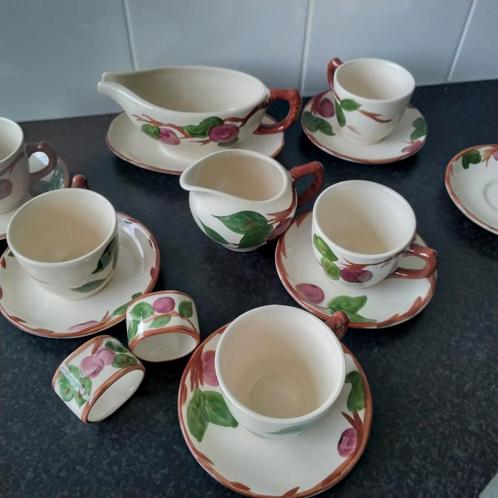 Johnson brothers  franciscan orchard glade en peach  tree, Antiek en Kunst, Antiek | Servies compleet, Ophalen of Verzenden