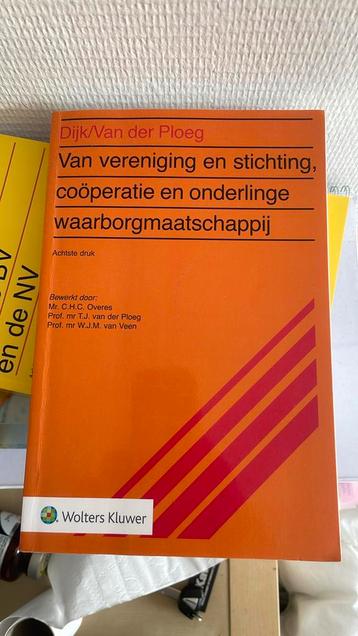 Van verenigng en stichting, cooperatie en onderlinge waarbor beschikbaar voor biedingen