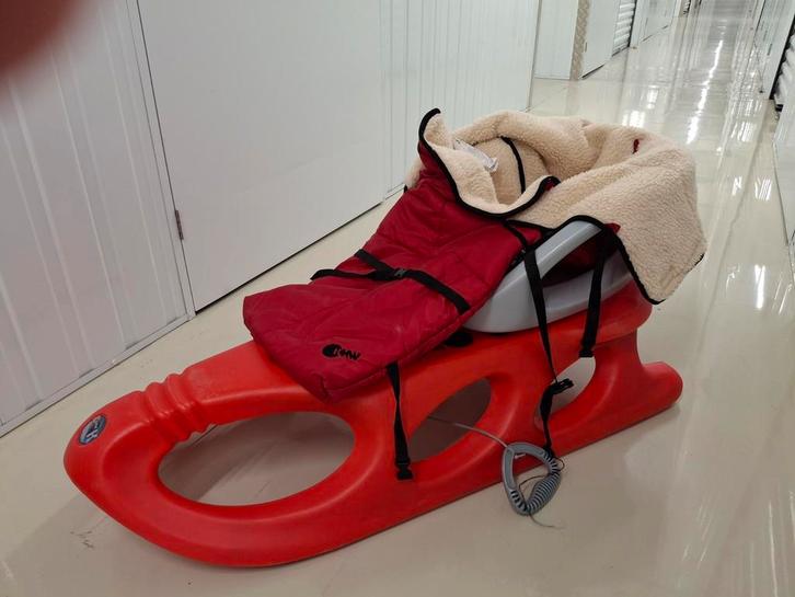 KHW Snow Shuffle Slee - met kinder zit en warme voetenzak, Kinderen en Baby's, Speelgoed | Buiten | Skelters, Gebruikt, Overige merken