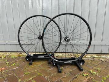 SHIMANO RS DISC WIELSET AANBIEDING NIEUW!! beschikbaar voor biedingen