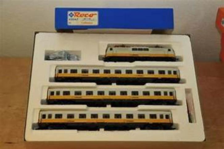 Roco 43047: vierdelige set Lufthansa Airport Express, Hobby en Vrije tijd, Modeltreinen | H0, Zo goed als nieuw, Wagon, Gelijkstroom
