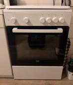 Beko Fornuis - Gasfornuis met Oven (nog geen jaar oud), Ophalen, Grill, 4 kookzones, Zo goed als nieuw