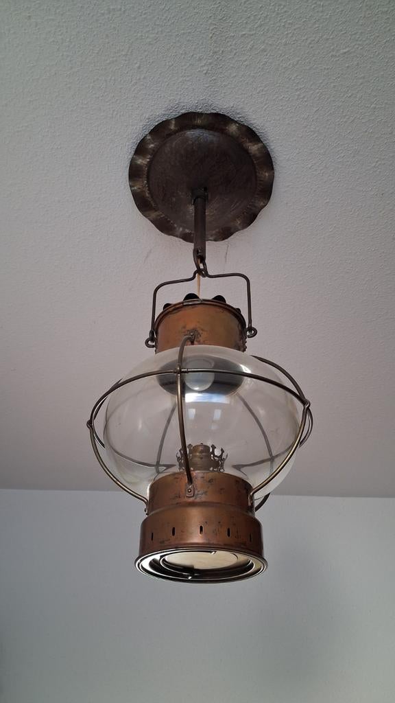 Authentieke (olie)lamp - Staand of hangend (in Oosterhout), Antiek en Kunst, Ophalen