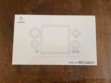 Anbernic RG Cube XX Zwart 64 Gb incl spellen Nieuw en sealed beschikbaar voor biedingen