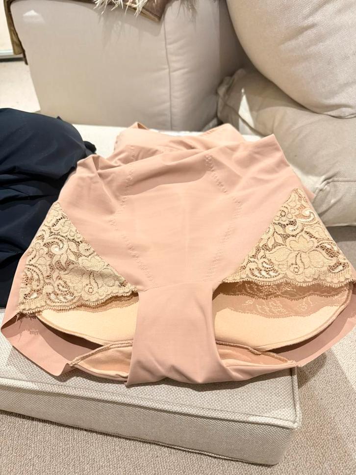 Nieuw! Push-up Shapewear Billen Lift – Zwart & Nude, Kleding | Dames, Badmode en Zwemkleding, Nieuw, Bikini, Zwart, Ophalen