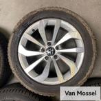 VW T-Roc Uniroyal AllSeasonExpert 2 215/55/R17 98W XL, Banden en Velgen, 17 inch, Ophalen of Verzenden, All Season