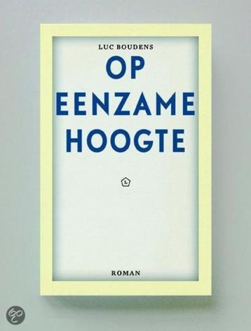 Op eenzame hoogte beschikbaar voor biedingen