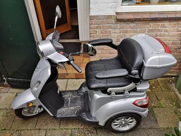 NOVA MOTORS BENDI SCOOTMOBIEL