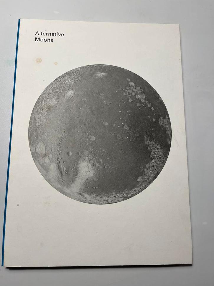 Alternative Moons Fotoboek, Boeken, Kunst en Cultuur | Fotografie en Design, Zo goed als nieuw, Fotografie algemeen, Ophalen of Verzenden