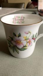 Engelse mok kerst December, Huis en Inrichting, Keuken | Servies, Ophalen of Verzenden, Zo goed als nieuw, Overige stijlen, Kop(pen) en/of Schotel(s)