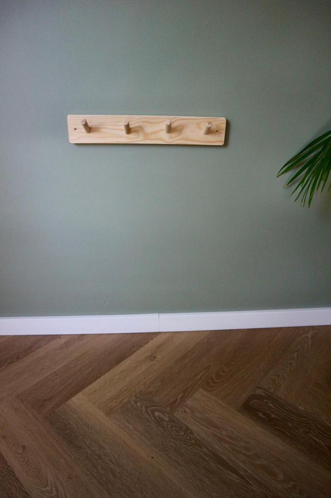 4 haaks handgemaakte grenen (kinder)kapstok 40cm, Huis en Inrichting, Woonaccessoires | Kapstokken, Zo goed als nieuw, Wandkapstok