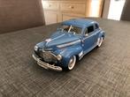 Universal hobbies 1/18 Chevrolet de luxe uit 1941., Ophalen, Zo goed als nieuw, Auto, Overige merken
