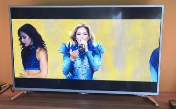 Philips Ambilight Google Android Smart Wifi TV 43PUS7202 beschikbaar voor biedingen