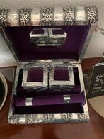 Oosterse sieradenbox met paarse voering, Gebruikt, Overige kleuren, Ophalen of Verzenden, Met spiegeltje(s)