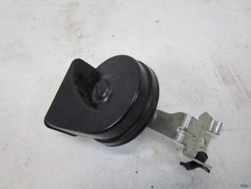VW Passat B8 Claxon Toeter Met Houder 5Q0951223 beschikbaar voor biedingen