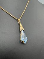 14 kt. geelgouden hanger gezet met spinel, Ophalen of Verzenden, Zo goed als nieuw, Goud, Overige voorstellingen