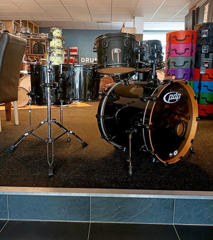 PDP (by DW) 6-delig drumstel, kleur zwart, limited edition., Muziek en Instrumenten, Drumstellen en Slagwerk, Gebruikt, Overige merken