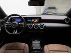 Mercedes-Benz A-Klasse Hatchback 180 Business Solution AMG, Auto's, Mercedes-Benz, 136 pk, 4 cilinders, Alcantara, Zwart