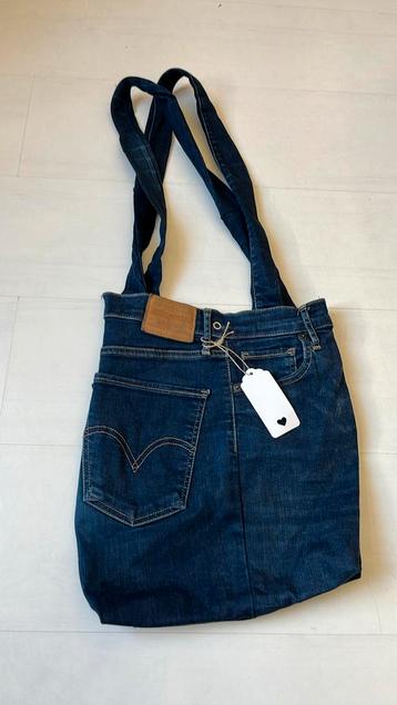 Levi’s jeans tas donkerblauw spijkertas denim beschikbaar voor biedingen