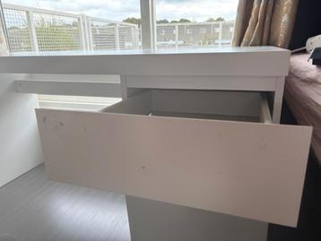 Ikea bureau Malm wit 140x65cm - afbeelding 4