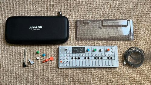 Teenage Engineering OP-1 met toebehoren, Muziek en Instrumenten, Synthesizers, Gebruikt, Met koffer of flightcase, Met midi-aansluiting