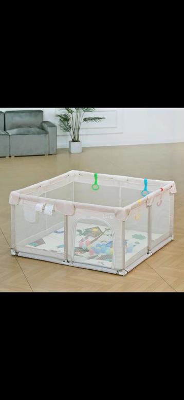 Grondbox baby 127x127x66cm incl mat, ballen en accesoires beschikbaar voor biedingen