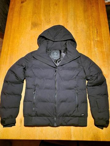 Dames (meisjes) ski jas beschikbaar voor biedingen