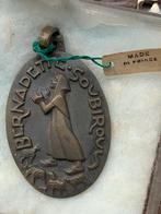 Antieke Medaille - Bernadette Soubirous, Antiek en Kunst, Antiek | Religie, Ophalen of Verzenden