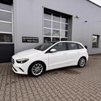 Mercedes-Benz B-klasse *pano, camera* 180 Bus. Sol. Plus, 136 pk, Gebruikt, 4 cilinders, 700 kg