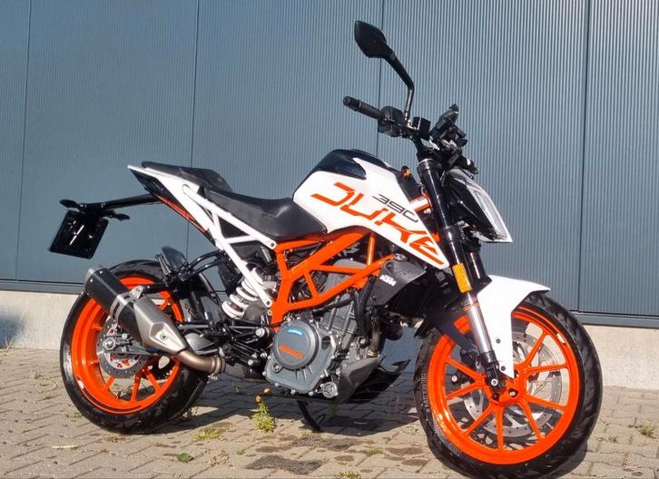 KTM Duke 390 - Sportieve Naked Bike! Weinig km, Motoren, Motoren | Overige merken, Particulier, Naked bike, 1 cilinder, Minimaal motorrijbewijs A2