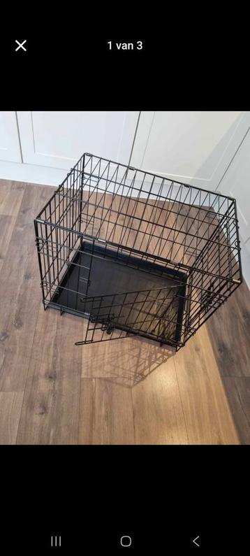 Honden bench inclusief mand  beschikbaar voor biedingen