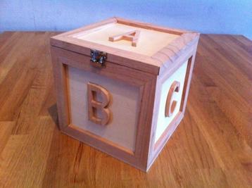 houten abc kist groter model 2 stuks samen beschikbaar voor biedingen