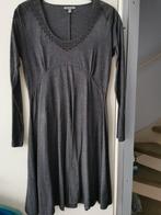 Jurk van Bandolera, mt 40, Kleding | Dames, Jurken, Maat 38/40 (M), Ophalen of Verzenden, Zo goed als nieuw, Grijs