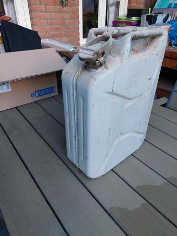 Stalen Jerrycan - 20 Liter beschikbaar voor biedingen