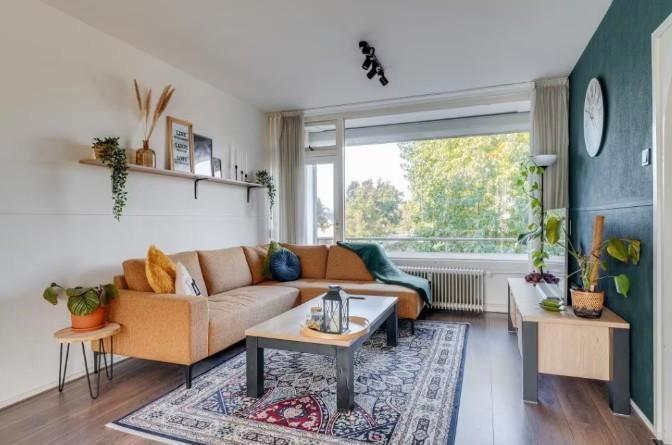 Coffee Table & TV Cabinet for Sale – Modern Set, Huis en Inrichting, Tafels | Salontafels, Gebruikt, Minder dan 50 cm, 50 tot 100 cm