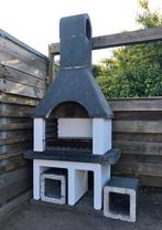 Betonnen bbq, Tuin en Terras, Houtskoolbarbecues, Ophalen of Verzenden, Zo goed als nieuw