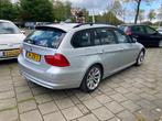 BMW 3-Serie (e90) 318d 133 PK Business Line Ex Bumperschade, Origineel Nederlands, Te koop, Zilver of Grijs, 5 stoelen