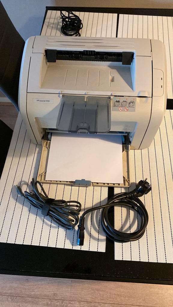 HP laserjet 1018 printer, Computers en Software, Printers, Gebruikt, Printer, Laserprinter, Zwart-en-wit printen, Draadloos, Ophalen
