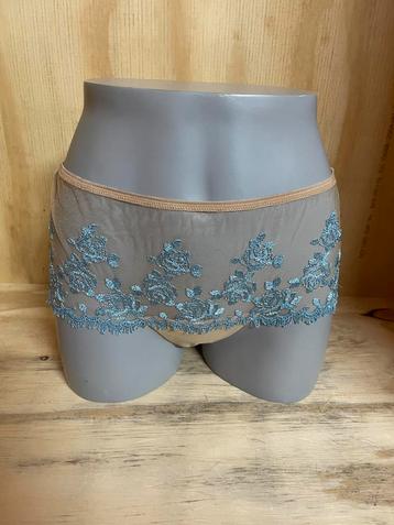 Valery shorty maat s model eva azzurro beschikbaar voor biedingen