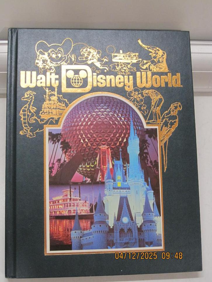 walt disney world boek engels talig (365), Verzamelen, Disney, Overige typen, Overige figuren, Ophalen of Verzenden