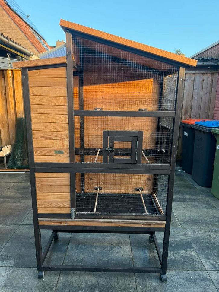 Voliere, Dieren en Toebehoren, Vogels | Hokken en Kooien, Gebruikt, Volière, Aluminium, Ophalen of Verzenden