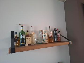 Super mooie eiken wandplank met stalen dragers! Zgan! 100cm beschikbaar voor biedingen