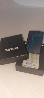 ZIPPO Blue DNA benzine aansteker., Ophalen of Verzenden