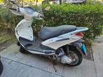 piaggio new fly 4t 2012 wit (blauw kenteken), Ophalen, Gebruikt, Piaggio