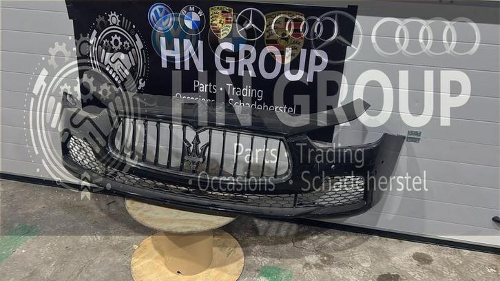 MASERATI QUATTROPORTE VI M156 2016 COMPLEET VOORBUMPER, Auto-onderdelen, Carrosserie en Plaatwerk, Bumper, Voor, Gebruikt, Ophalen of Verzenden