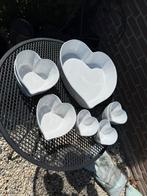 The White Company Porto Hearts oven dish en ramekins, Huis en Inrichting, Keuken | Servies, Ophalen of Verzenden, Overige stijlen