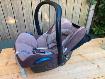 Maxi Cosi Cabrio Fix bruin beschikbaar voor biedingen