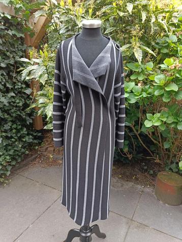 .Lang Vest Object L beschikbaar voor biedingen
