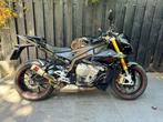 BMW S1000R All Options + Akra short pipe (2019 first owner), Motoren, Motoren | BMW, 4 cilinders, Particulier, Naked bike, Meer dan 35 kW