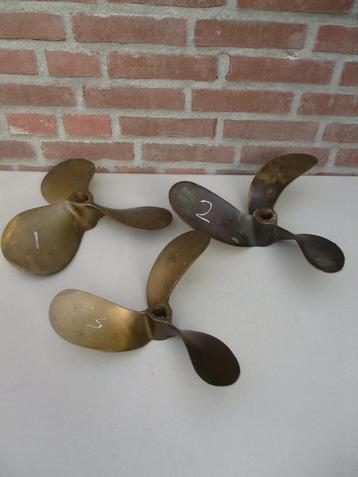 3 Bronzen scheepsschroeven. beschikbaar voor biedingen